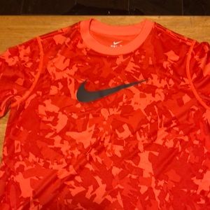 Nike  shirt